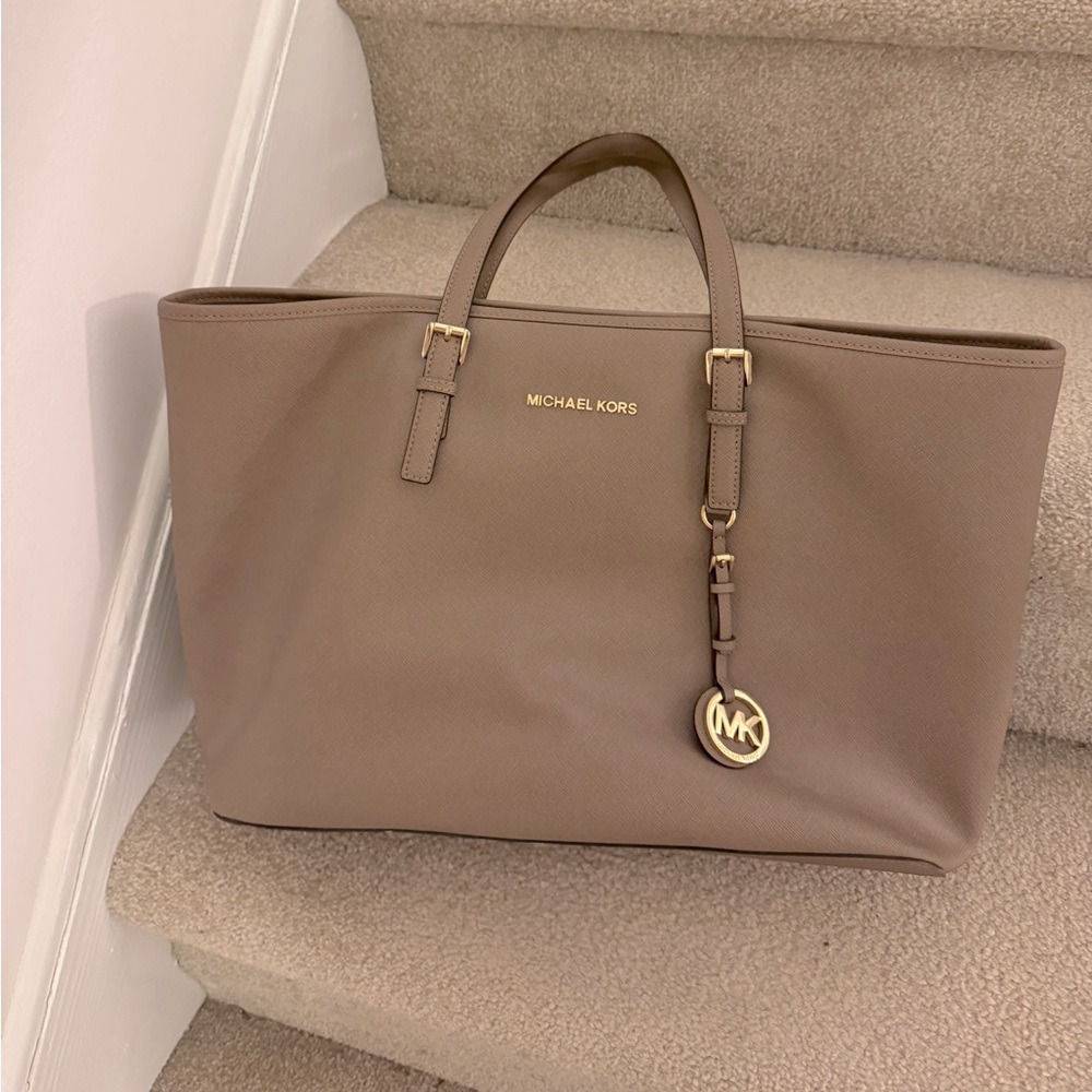 Michael Kors large laptop tote, taupe/grey color, excellent condition